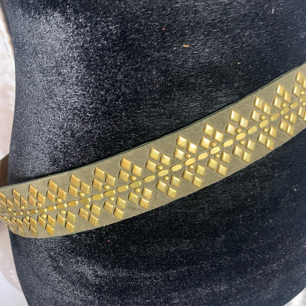 Army green leather  brass buckle and grommets 36 inch